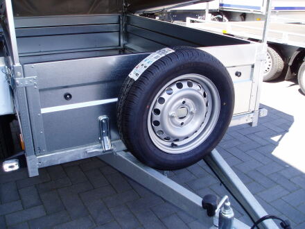 Aanhangwagen 750 kg 2012 met loofrek dubbel