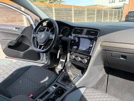 Volkswagen Golf VII Variant 1.0 TSI IQ Drive