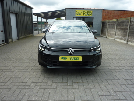 Volkswagen Golf VIII 1.5 TSI Life