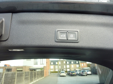 Audi A6 Avant 55TFSIe S-line S-tronic
